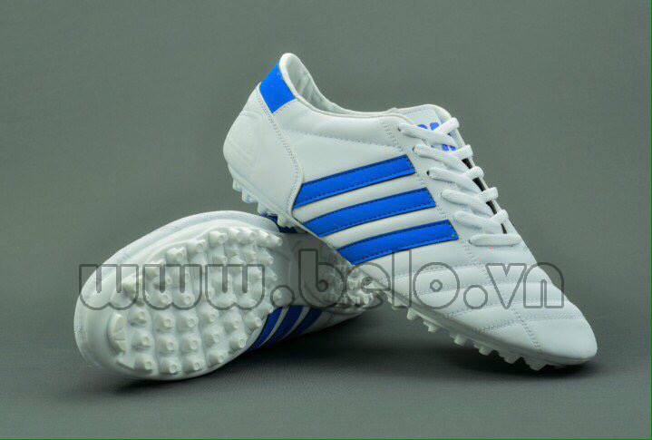 Giày bóng đá ba sọc CT3 trắng sọc xanh