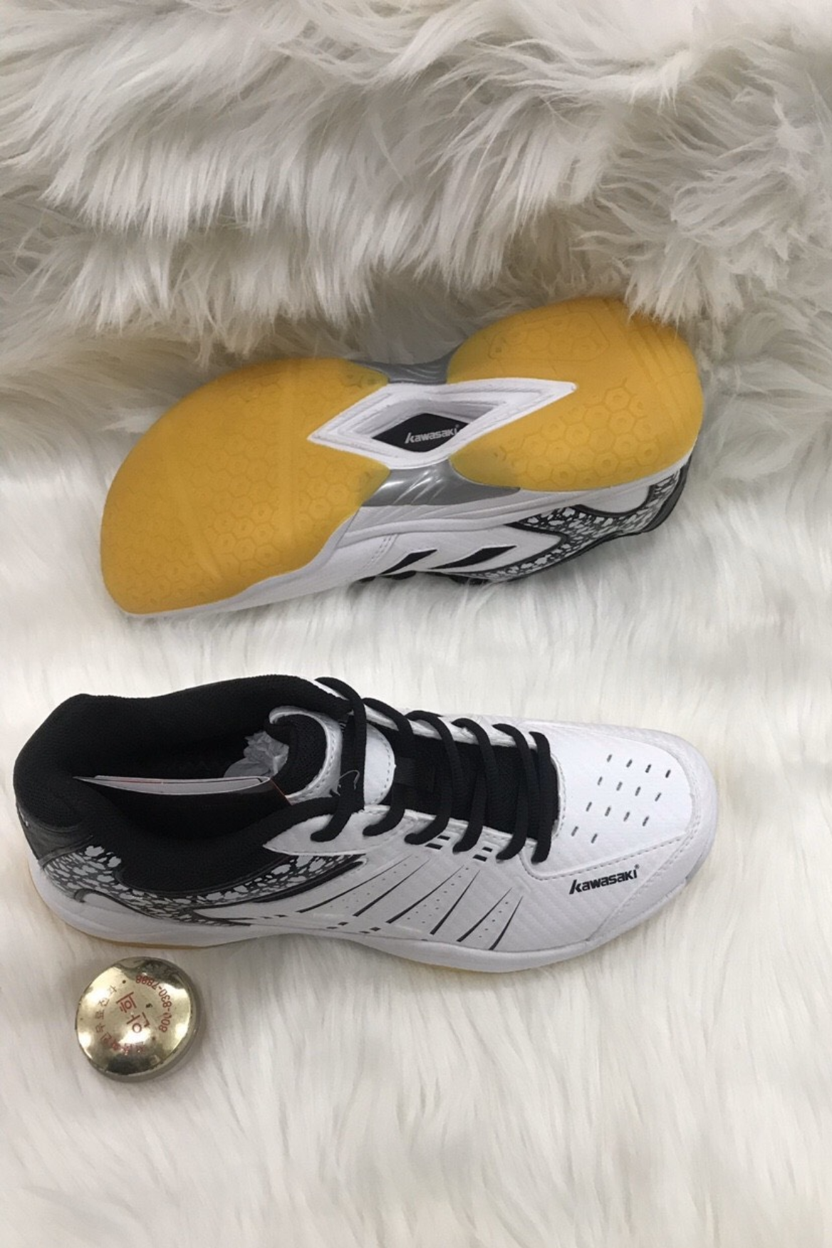 Giày bóng chuyền, cầu lông Kawasaki K063 chính hãng màu trắng