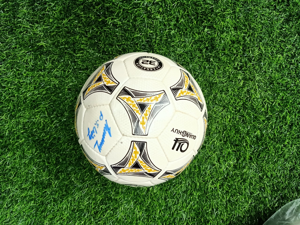 Quả bóng đá Quang Huy Passion PS 2019 size 4