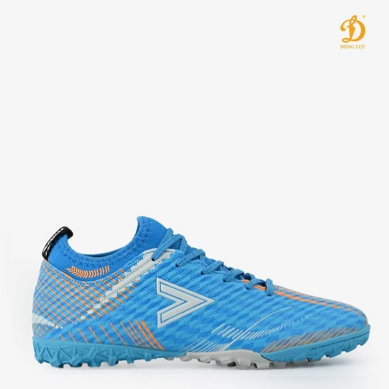 Giày bóng đá Mitre động lực