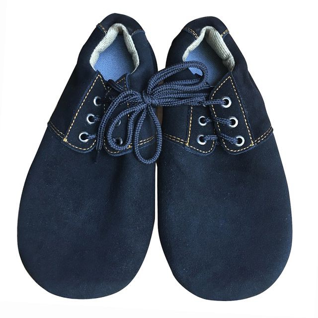 Giày đá cầu chinh, giày mỏ vịt đá cầu bền đẹp