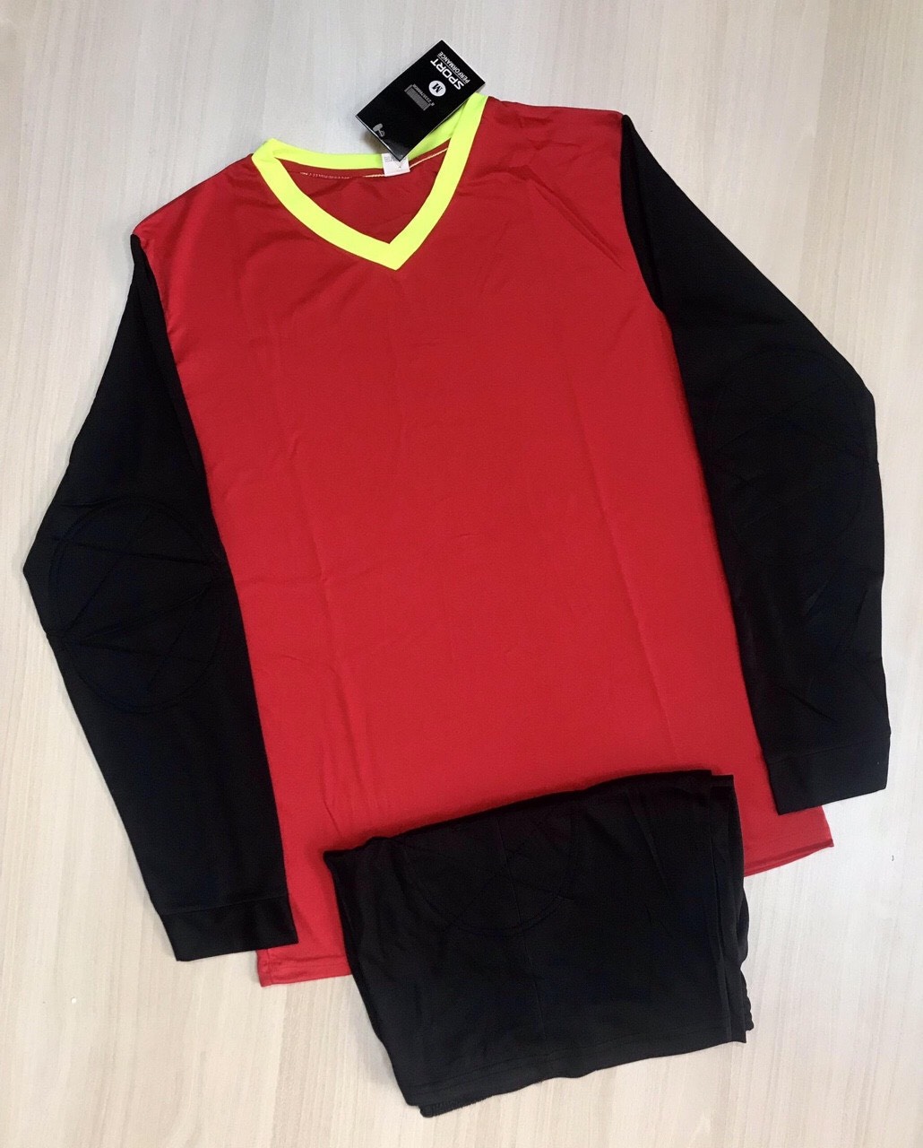 Áo thủ môn bóng đá màu Đỏ mẫu mới mùa  2020-2021